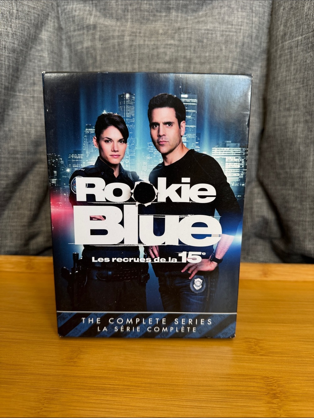Rookie Blue - The Complete Series DVD Box Set (Blue/Black)